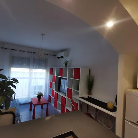 Et Stationnement Offert Centre * Йер